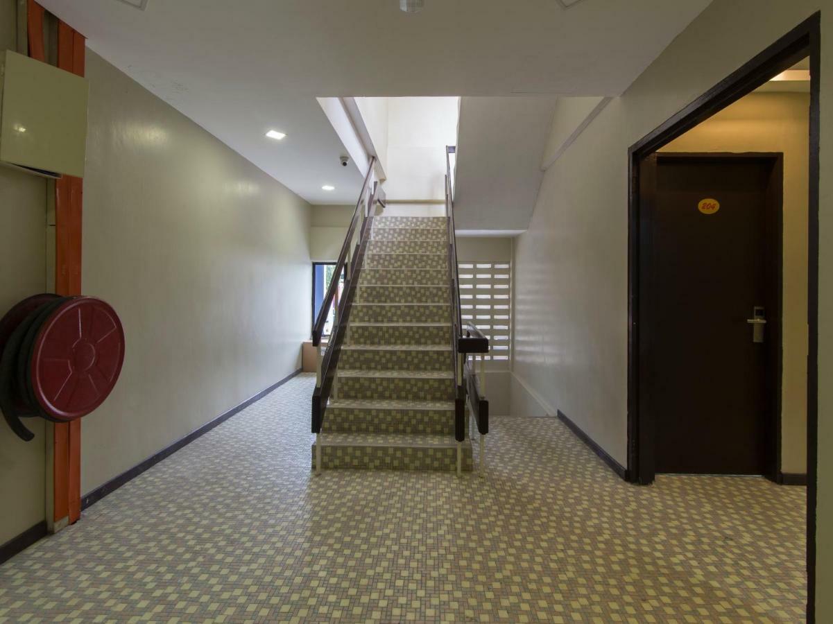 Oyo 1136 Pd Star Hotel Port Dickson Bagian luar foto