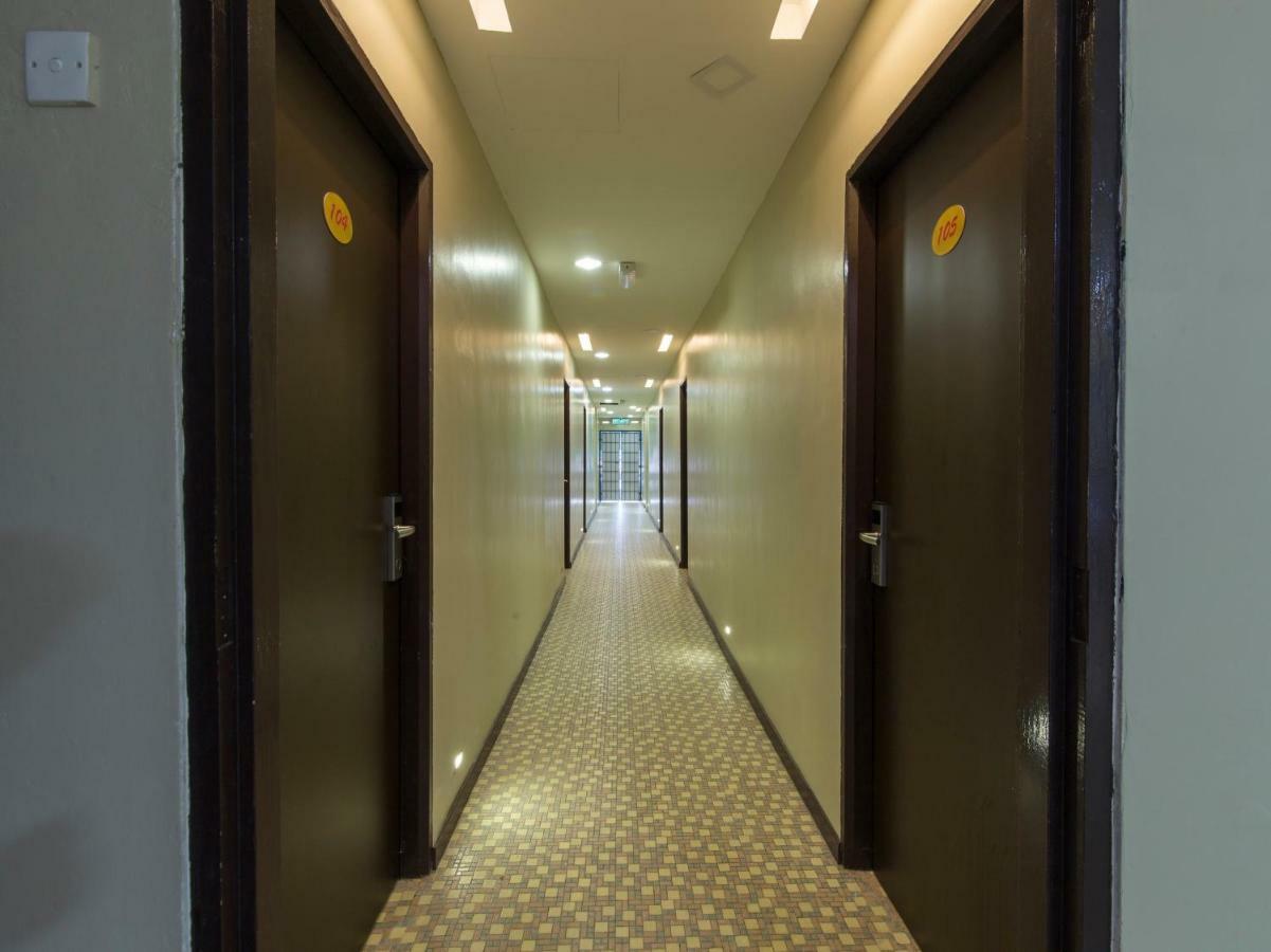 Oyo 1136 Pd Star Hotel Port Dickson Bagian luar foto
