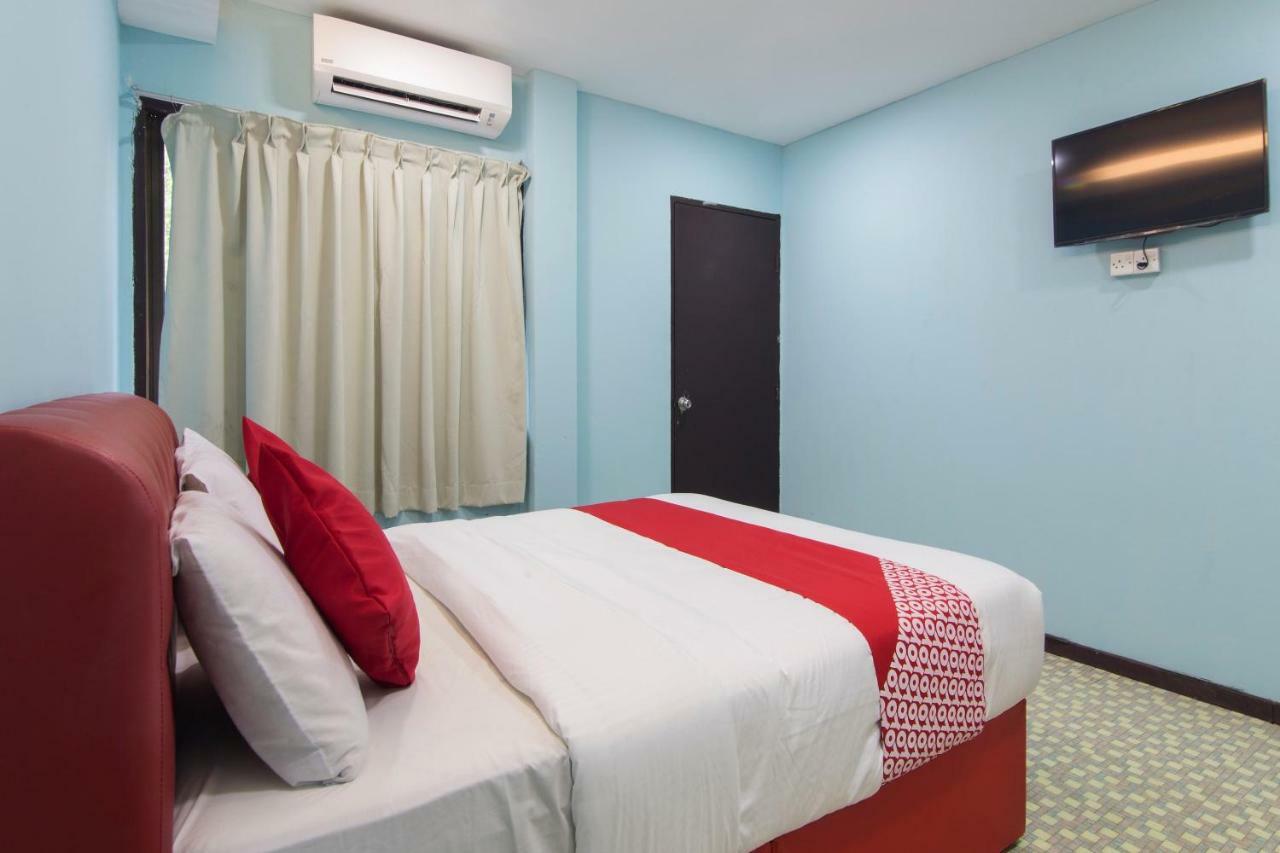 Oyo 1136 Pd Star Hotel Port Dickson Bagian luar foto