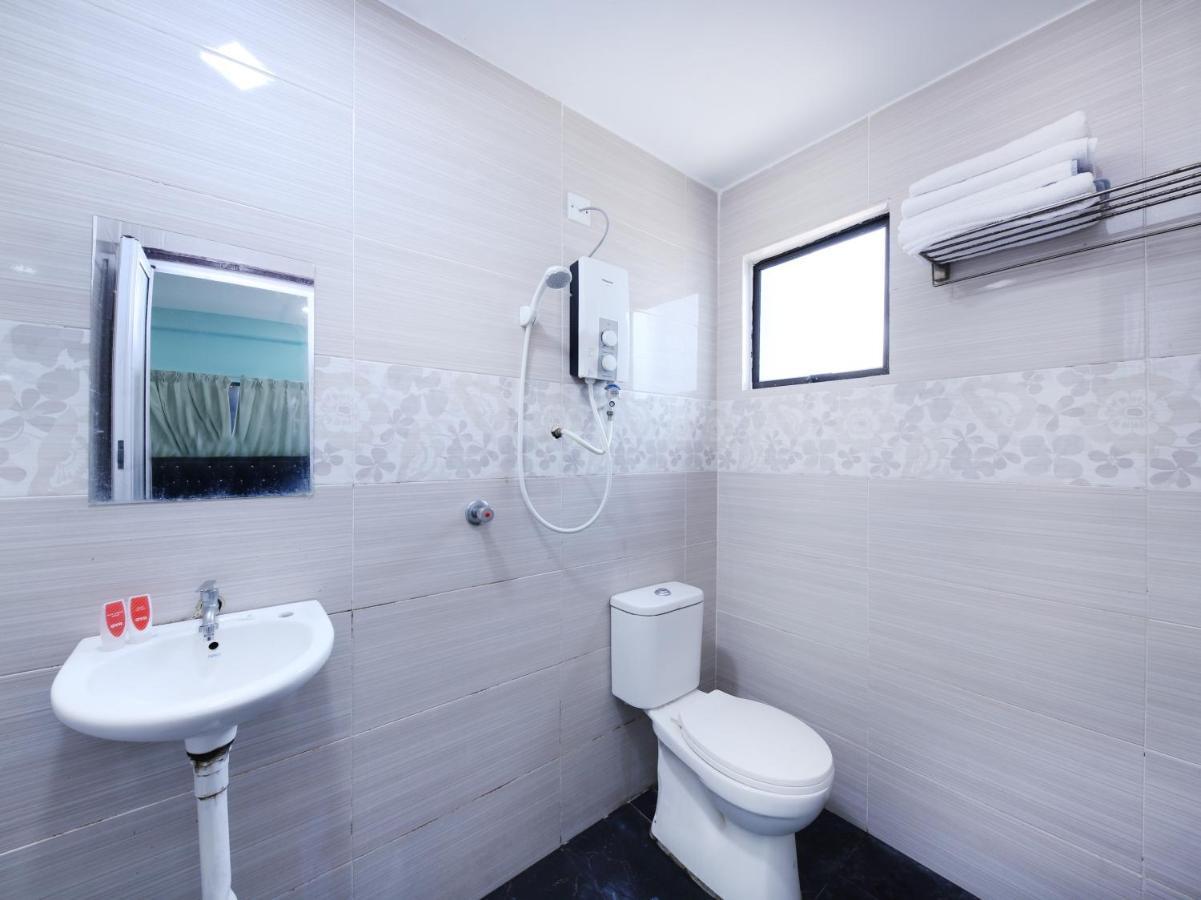 Oyo 1136 Pd Star Hotel Port Dickson Bagian luar foto